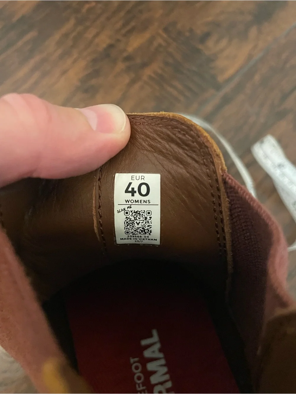 Vivobarefoot Sensus Chelsea Boot Women’s in Dark Tan